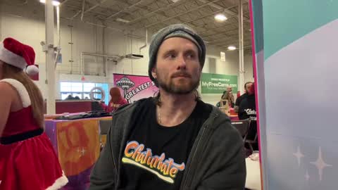 Snapshot of alexmanndickerson chatting on December 8, 5:44 pm Alex Mann online show from December 8, 5:44 pm