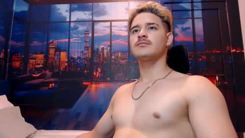 Alex online show from October 4, 8:17 pm