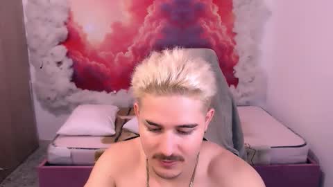 Alex online show from October 22, 8:10 pm