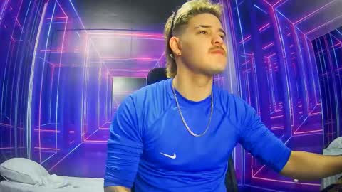 Alex online show from September 30, 7:24 pm