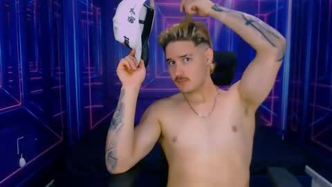 Alex online show from October 17, 8:24 pm