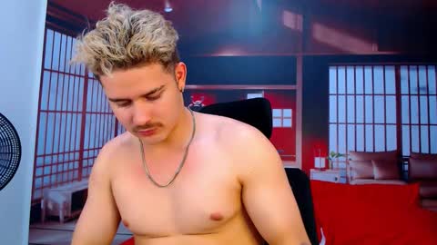 Alex online show from October 8, 9:54 pm