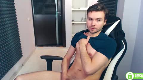 Snapshot of alexspilner chatting on February 22, 2:52 pm Alex Spilner online show from February 22, 2:52 pm