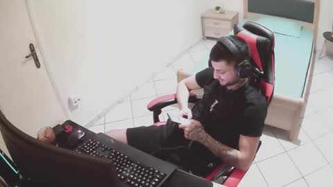 alexthepro00 online show from October 3, 11:24 pm