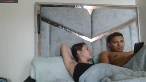 alex y luisa online show from March 10, 3:27 pm