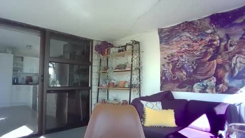 Alex online show from October 15, 3:32 am