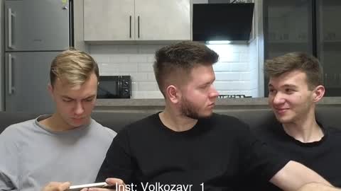 AlexDimaIgor online show from December 19, 8:26 pm