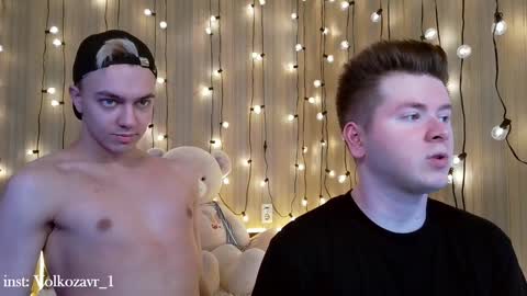 Snapshot of alexxx_d chatting on January 19, 6:10 pm AlexDimaIgor online show from January 19, 6:10 pm