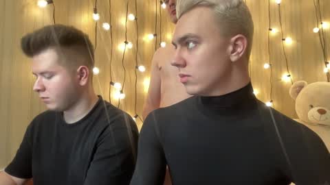 Snapshot of alexxx_d chatting on January 5, 5:41 pm AlexDimaIgor online show from January 5, 5:41 pm