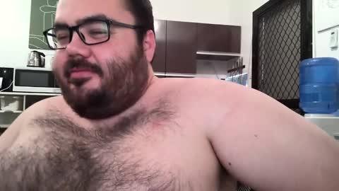 Snapshot of alexxxbear chatting on February 10, 1:57 am alexxxbear online show from February 10, 1:57 am