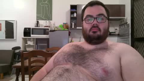 Snapshot of alexxxbear chatting on February 17, 7:47 am alexxxbear online show from February 17, 7:47 am