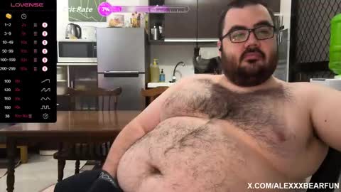 Snapshot of alexxxbear chatting on September 12, 11:51 pm alexxxbear online show from September 12, 11:51 pm