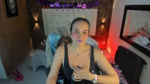 alezzafox__ online show from October 29, 5:20 am