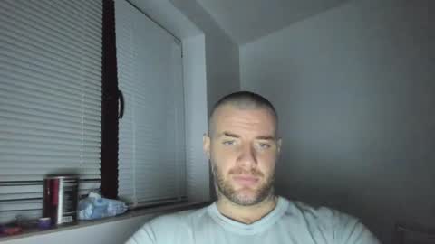 Snapshot of alfiesolomons87 chatting on January 18, 7:37 pm alfiesolomons87 online show from January 18, 7:37 pm