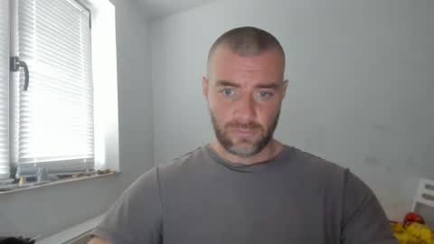 alfiesolomons87 online show from December 4, 10:37 am