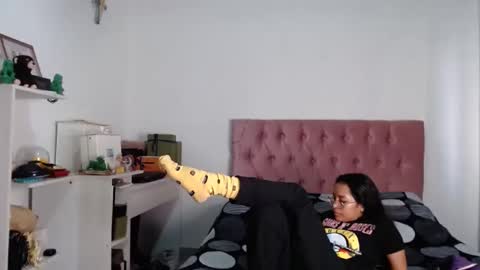 Alia  online show from October 30, 2:28 pm