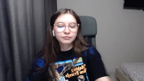 Alice online show from February 3, 7:52 pm