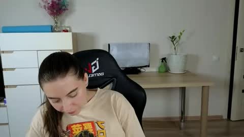 Alice online show from October 23, 5:25 pm