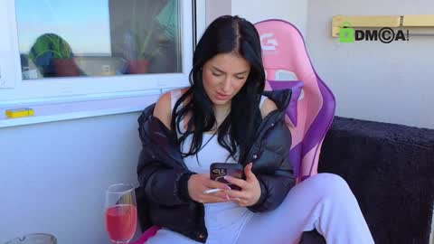 A R Y A  T I A online show from January 28, 10:55 am