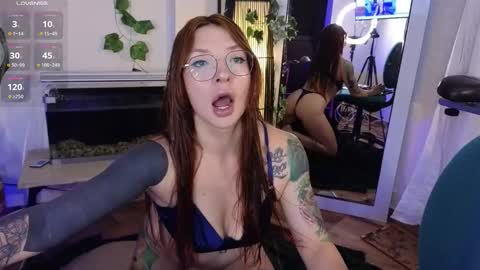 Alicia online show from October 1, 1:16 am