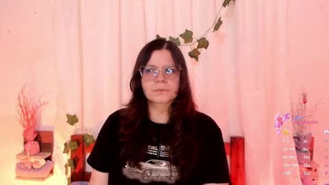 Snapshot of alice_cute77 chatting on March 12, 2:09 am Mey online show from March 12, 2:09 am