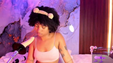 Snapshot of alice_cute77 chatting on September 12, 10:45 pm Mey online show from September 12, 10:45 pm