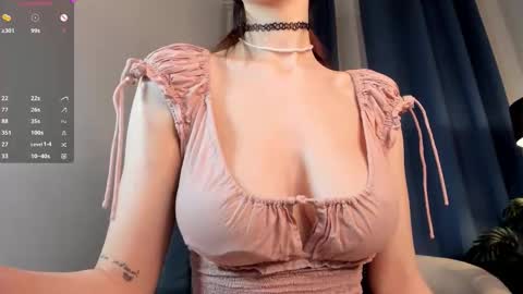 Alice online show from November 12, 2:19 pm