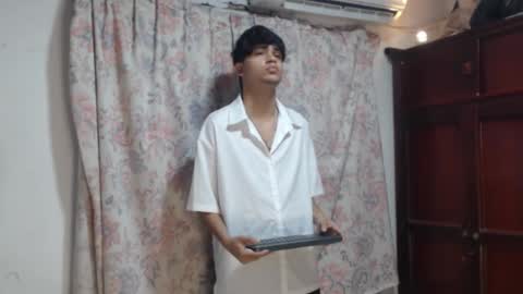 alice online show from January 10, 8:03 pm