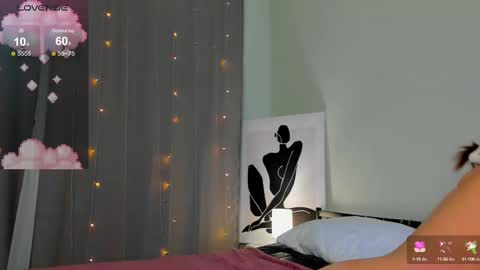 Snapshot of alice_miiiller chatting on March 5, 10:21 pm Alice online show from March 5, 10:21 pm