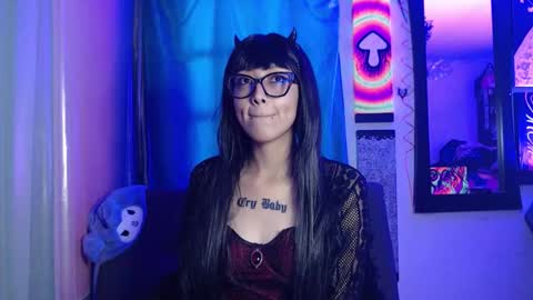 Snapshot of alice_phantom chatting on September 28, 9:35 pm online show from September 28, 9:35 pm