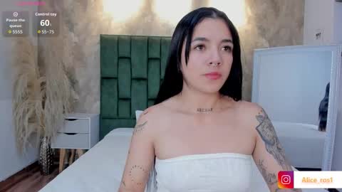 Alice  online show from March 4, 3:25 am