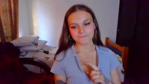 Alicia online show from March 3, 9:48 pm