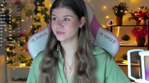 Alice online show from September 9, 9:26 pm