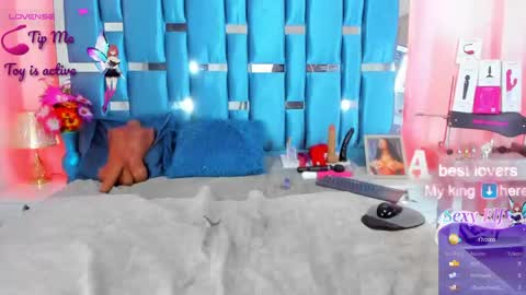 ALICE BENNET online show from April 18, 7:58 pm