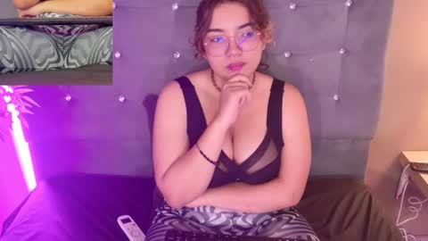 alicecamxxx online show from October 17, 5:39 pm