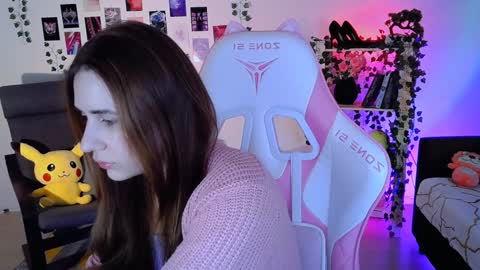 alicecharmy online show from December 9, 9:49 am