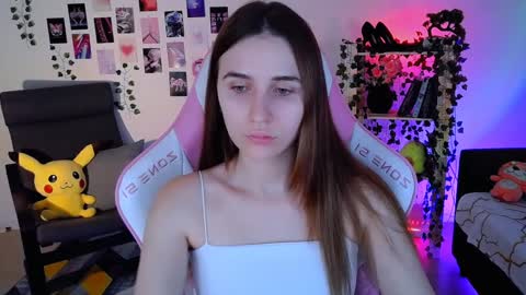 alicecharmy online show from December 5, 11:23 am