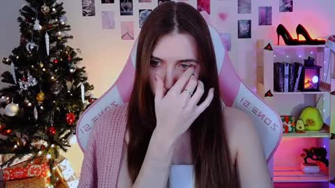 alicecharmy online show from December 22, 12:38 pm