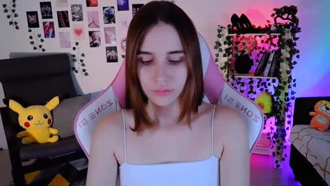 alicecharmy online show from December 12, 11:39 am