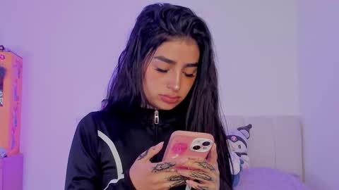 Alice  online show from October 14, 7:28 pm