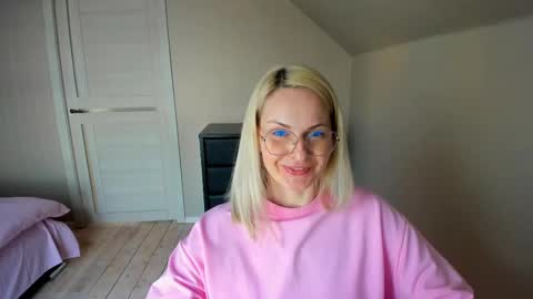 Alicee online show from March 11, 12:28 pm