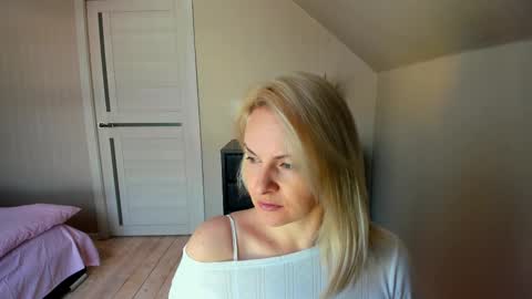 Alicee online show from March 6, 9:36 am
