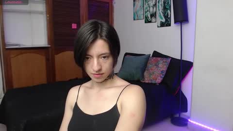 Snapshot of alicee_logan_ chatting on September 14, 2:25 am alicee_logan_ online show from September 14, 2:25 am