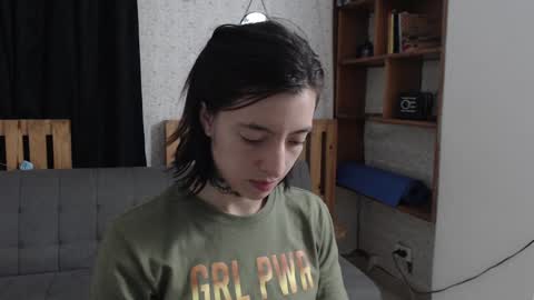 Snapshot of alicee_logan_ chatting on January 22, 2:37 am alicee_logan_ online show from January 22, 2:37 am