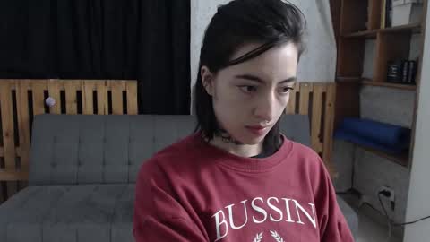 Snapshot of alicee_logan_ chatting on February 16, 2:09 am alicee_logan_ online show from February 16, 2:09 am
