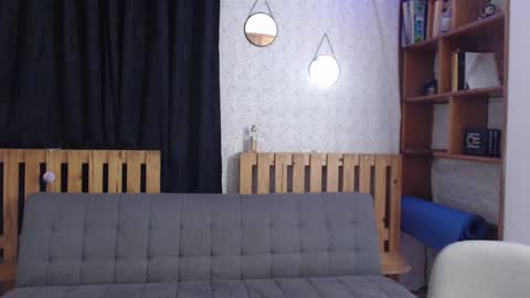 Snapshot of alicee_logan_ chatting on February 1, 11:37 pm alicee_logan_ online show from February 1, 11:37 pm