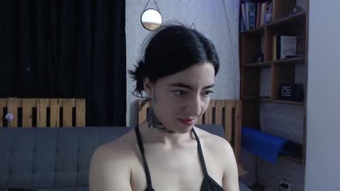 Snapshot of alicee_logan_ chatting on January 31, 2:04 am alicee_logan_ online show from January 31, 2:04 am