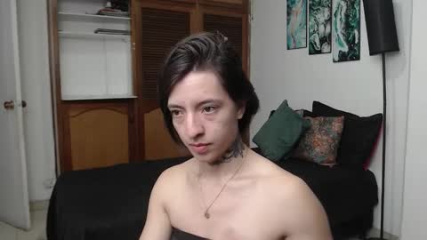 alicee_logan_ online show from December 23, 3:56 am