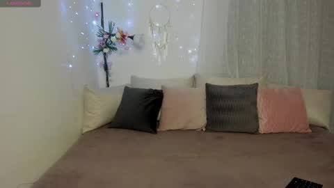 Snapshot of aliceeshy chatting on February 13, 3:07 am Alice online show from February 13, 3:07 am