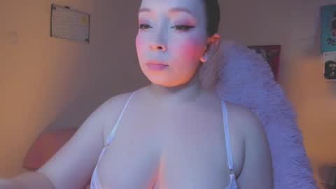 Snapshot of alicefinn chatting on February 16, 8:33 pm Dino nugget online show from February 16, 8:33 pm